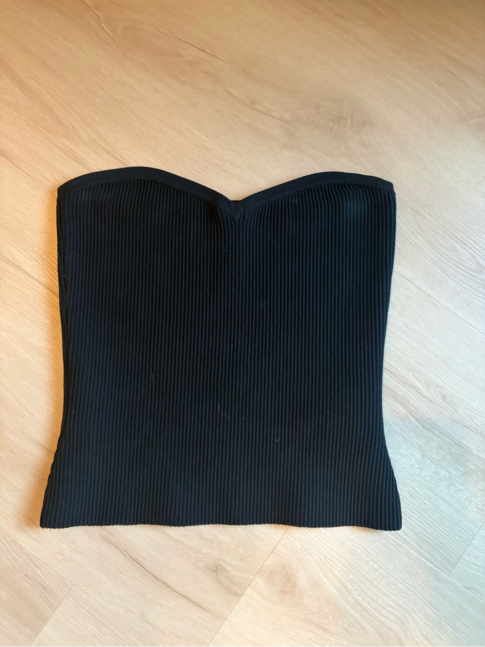 Babaton Black Ribbed Strapless Corset-Inspired Tube Top